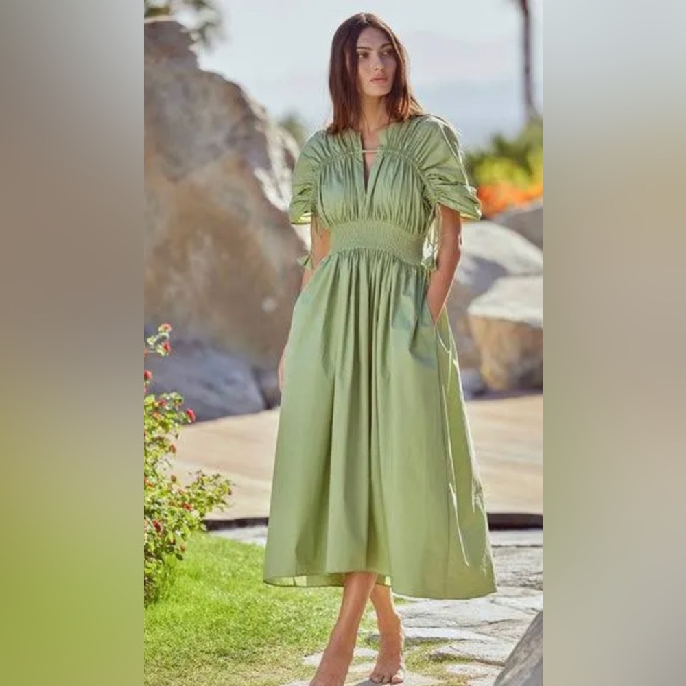 Marianna dresse Misa los Angeles